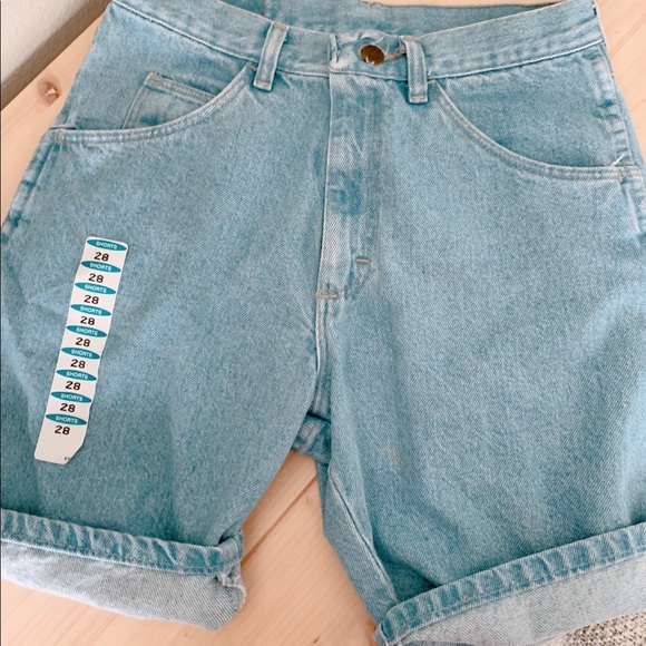 WRANGLER BERMUDA SHORTS - Picture 5 of 8